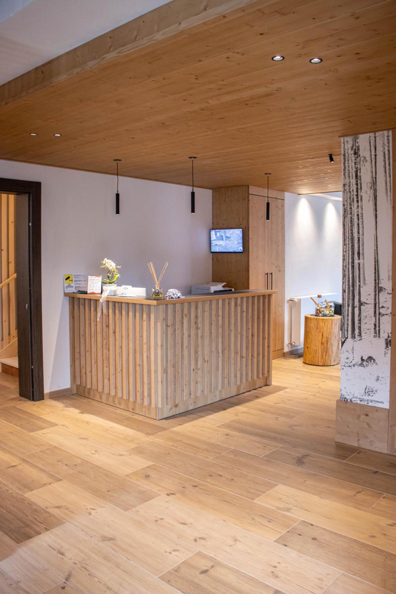 Chalet Cridola Dolomiti Experience Lorenzago Di Cadore Exterior foto