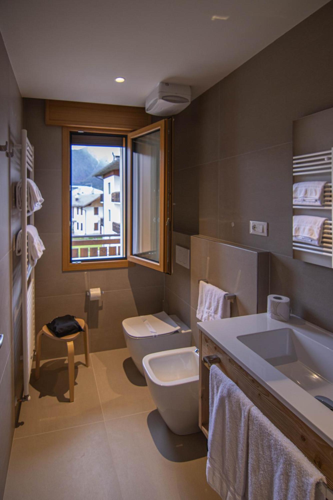 Chalet Cridola Dolomiti Experience Lorenzago Di Cadore Exterior foto